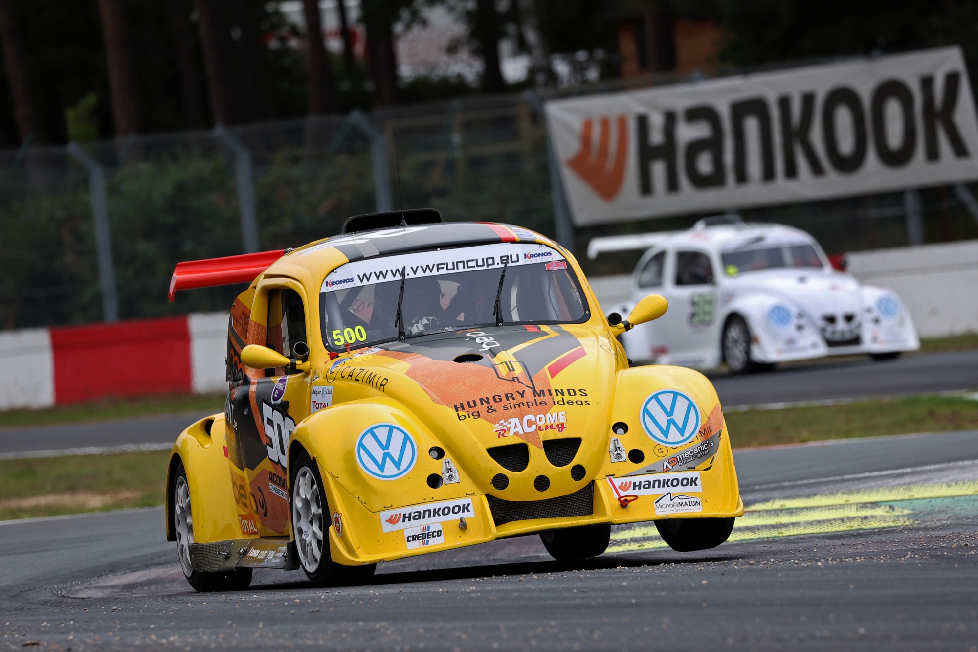 image 0 - Un duel à suspense à Ledenon pour la VW Fun Cup powered by Hankook 