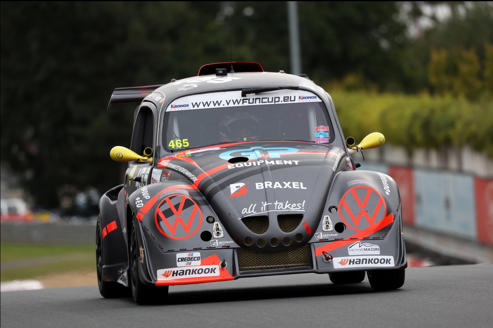 image 1 - Antoine Morlet rejoint la #465 Compact Machinery