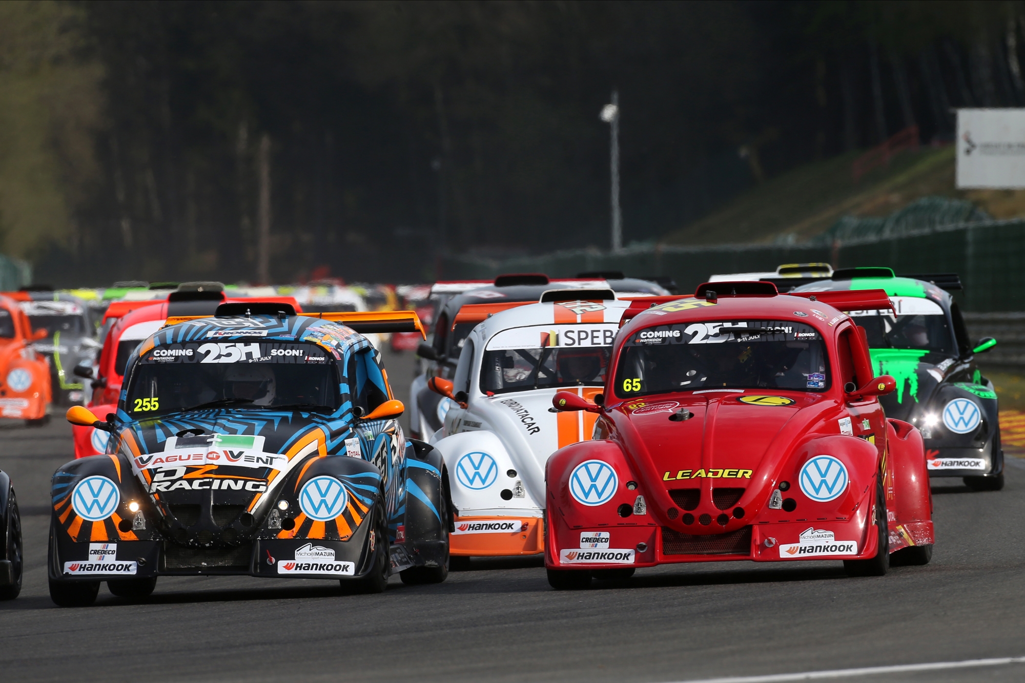 image 2 - La VW Fun Cup en collaboration avec la School of Racing