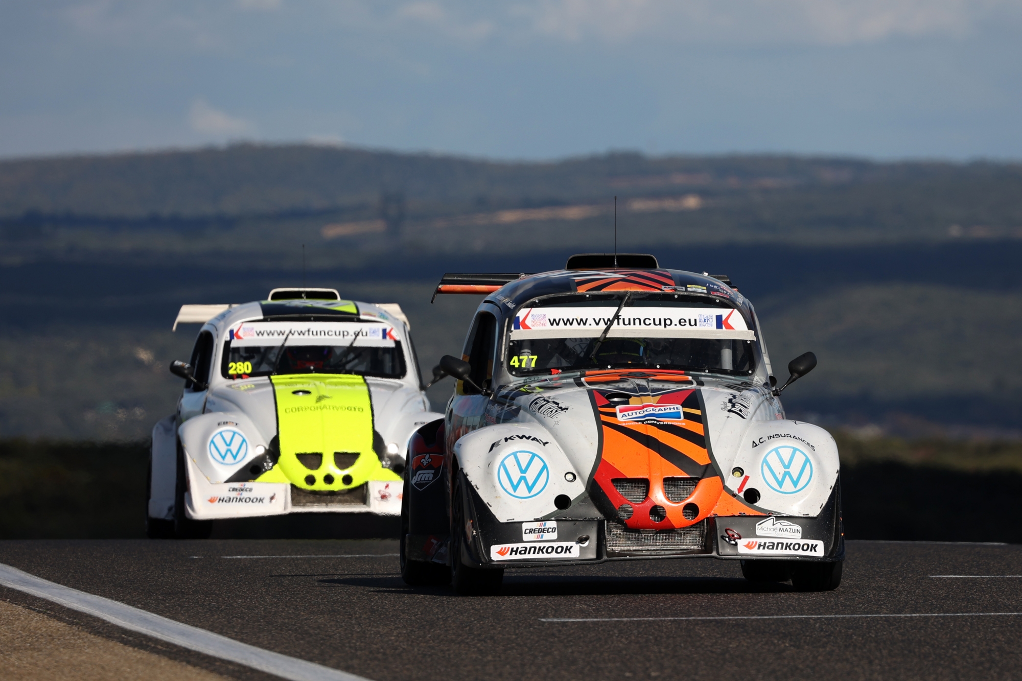 image 1 - Emile De Dryver rejoint Cédric Bollen et Sébastien Kluyskens sur la #477 DRM Autographe !