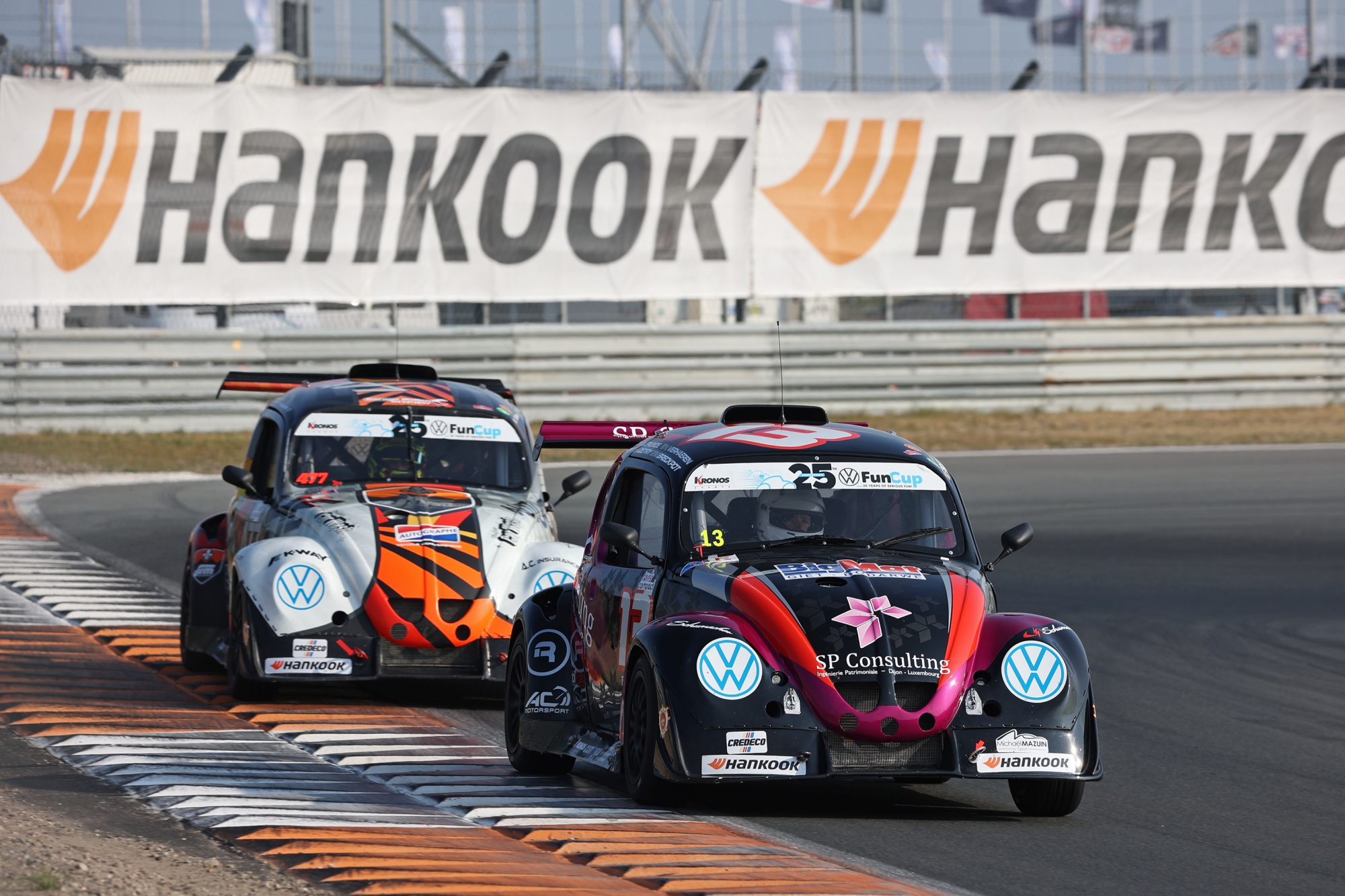 image 0 - Plus de 110 VW Fun Cup à l’assaut du Raidillon new-look