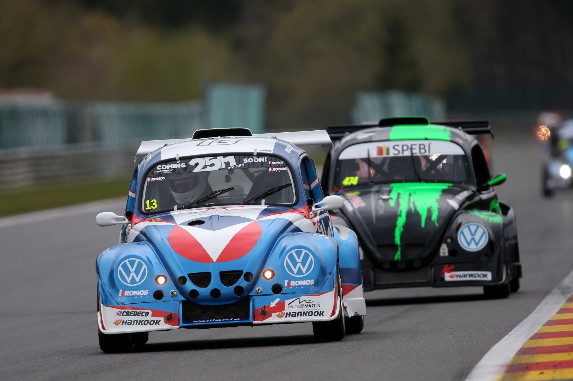 image 2 - Michel Vaillant au départ des Hankook 25 Hours avec DRM Motorsport