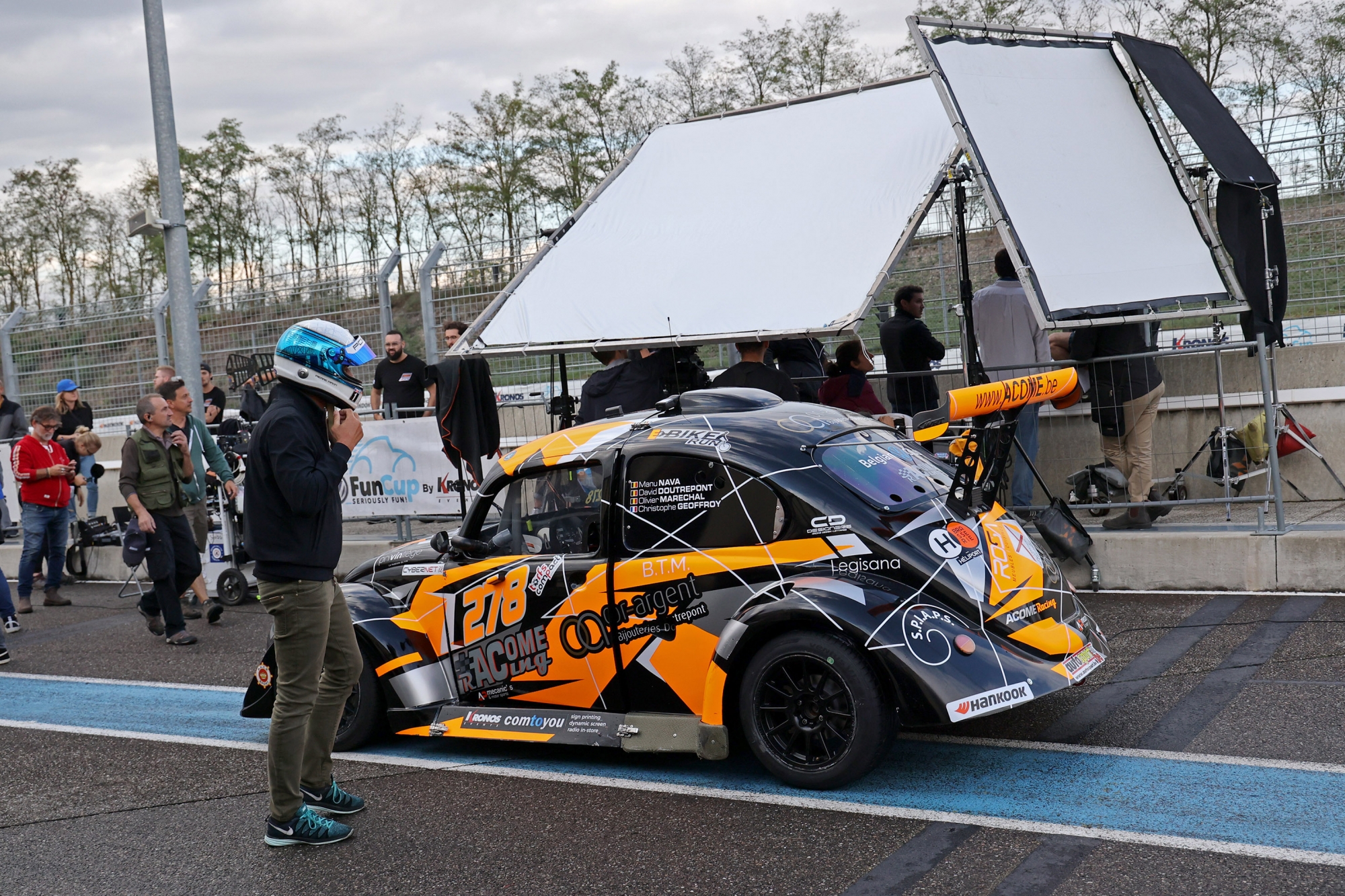 image 4 - L'équipe de 