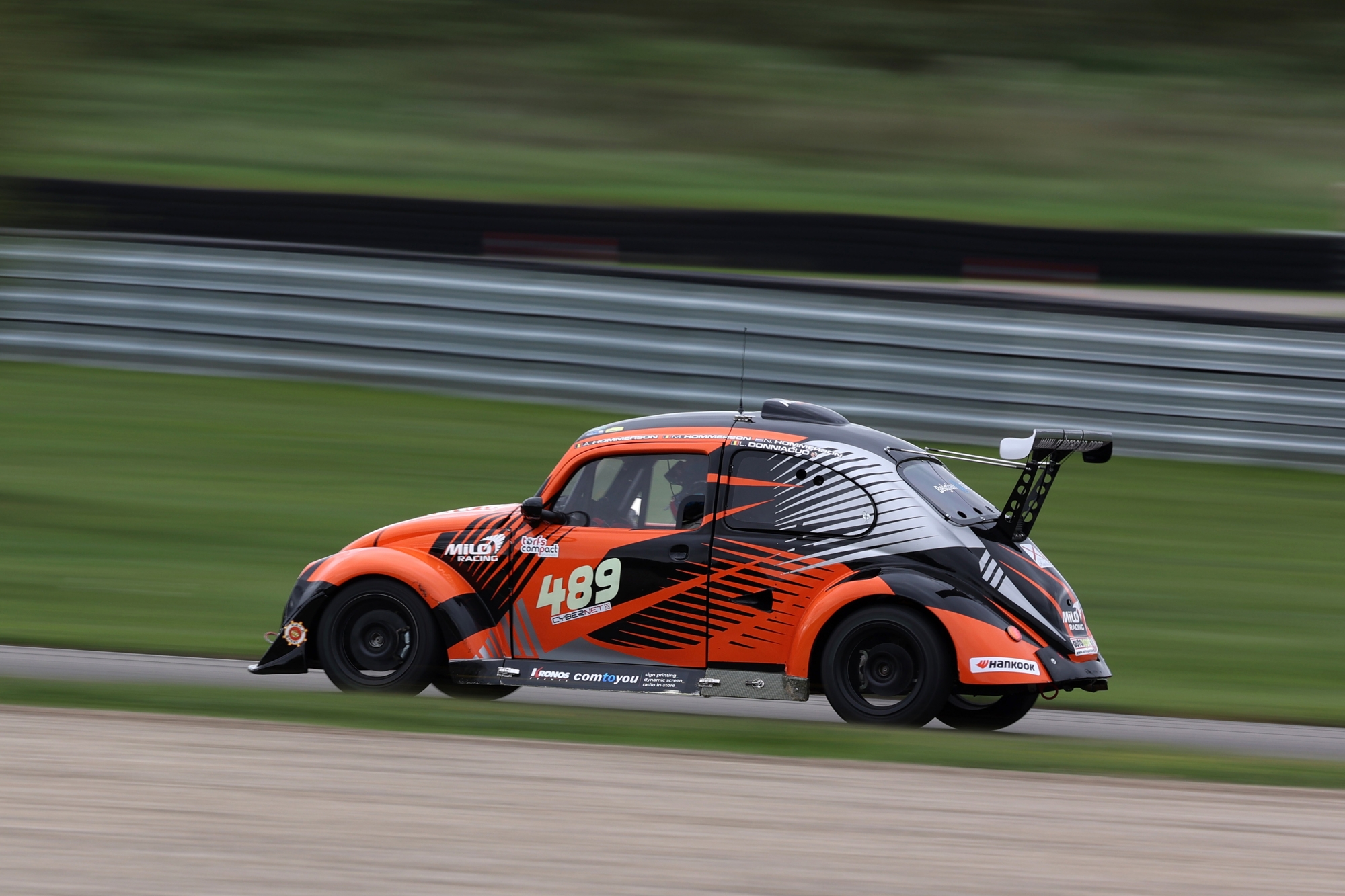 image 0 - Lorenzo Donniacuo et la famille Hommerson en pole à l'Anneau du Rhin