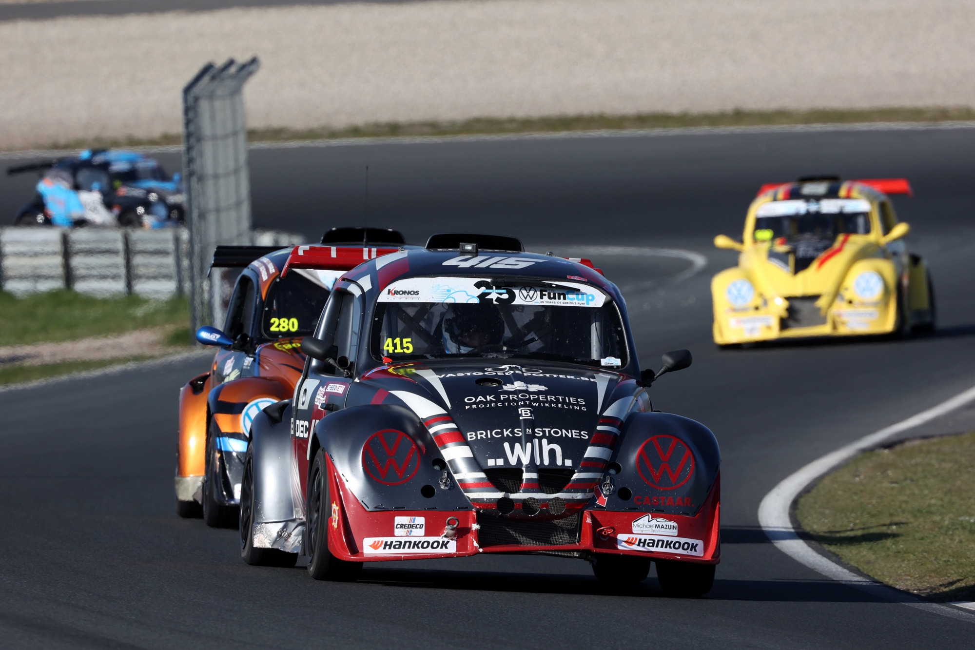 image 2 - Trois candidats pour un titre : une finale sous haute tension à Zolder