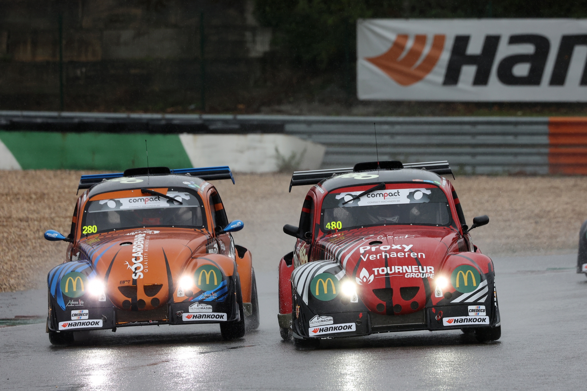 image 0 - Une douche… de champagne pour Milo Socardenne !