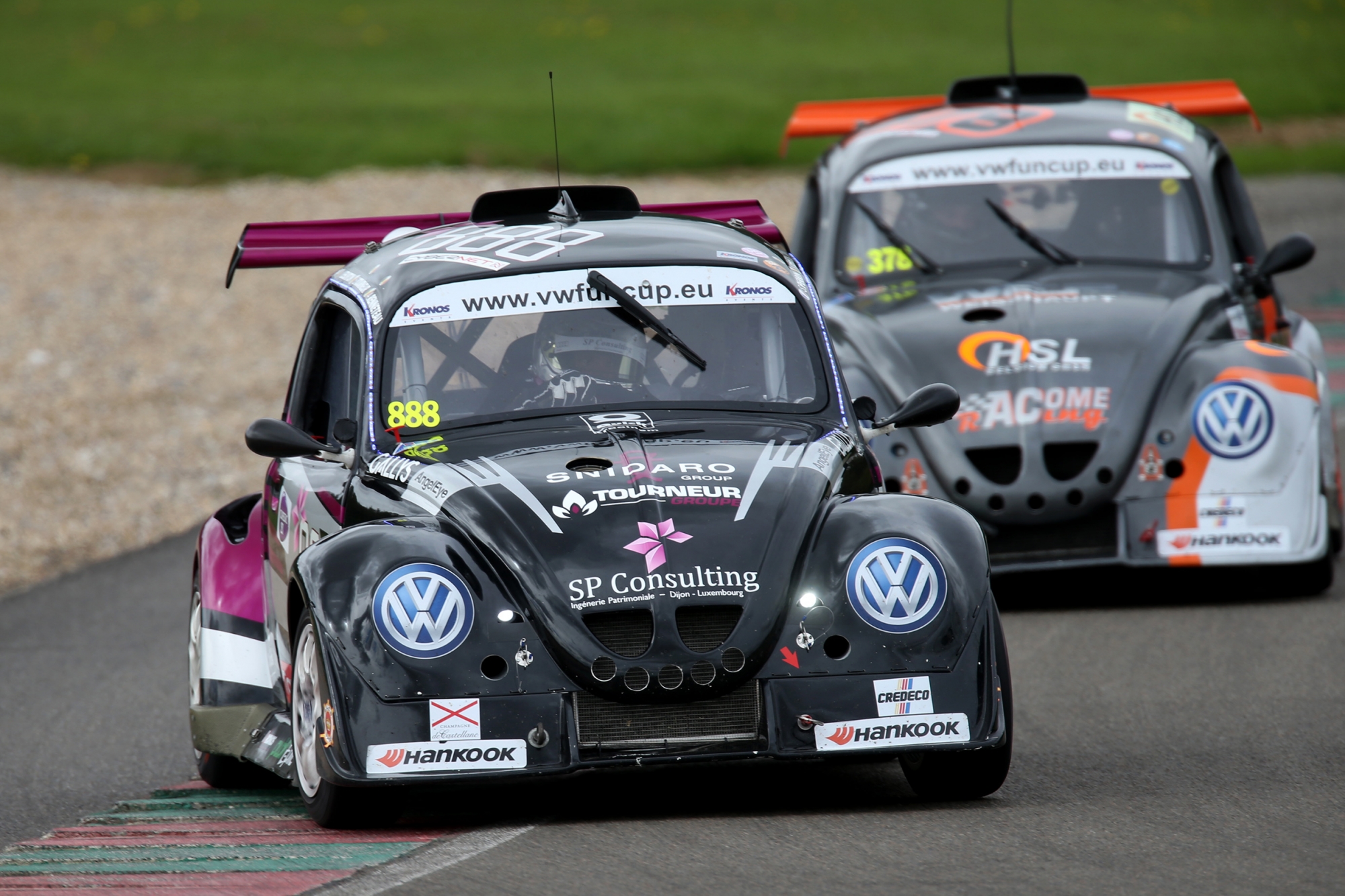 image 1 - 12 heures d’essais de pré-saison pour l’European VW Fun Cup, voilà le programme que vous propose Kronos Events !