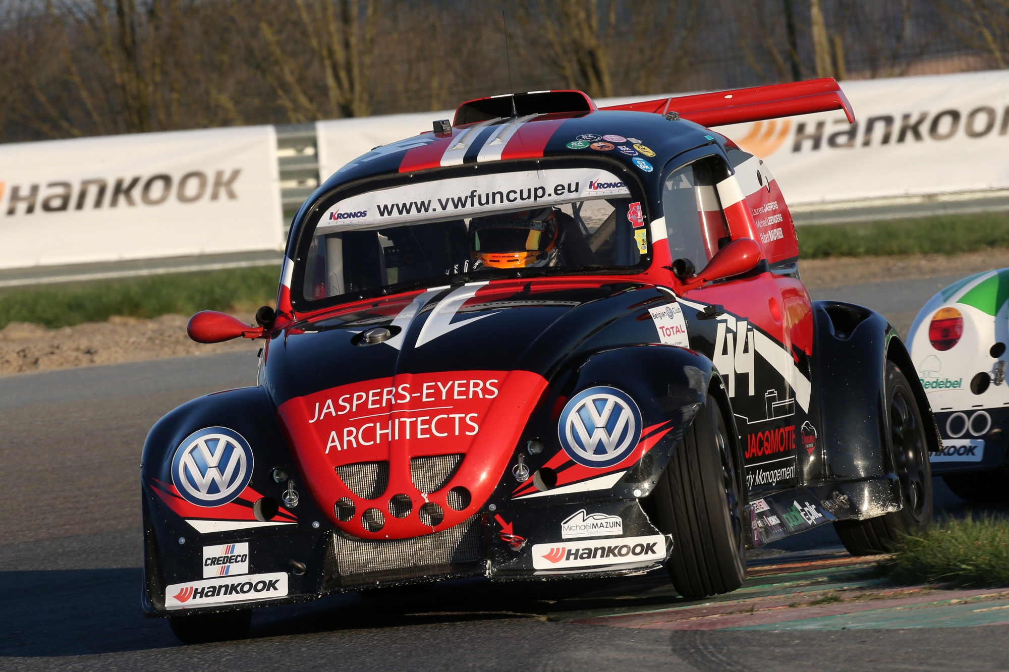 image 1 - Le goût de la nouveauté à Magny-Cours