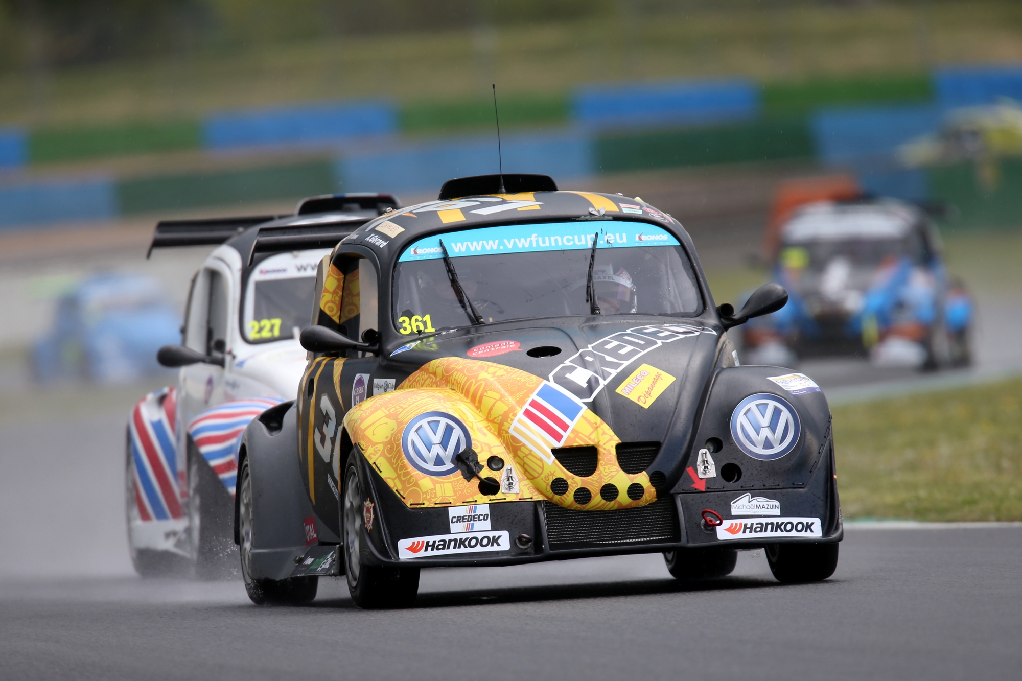 image 1 - Credeco by Leader, partenaire de la VW Fun Cup… et valeur sûre en Biplace