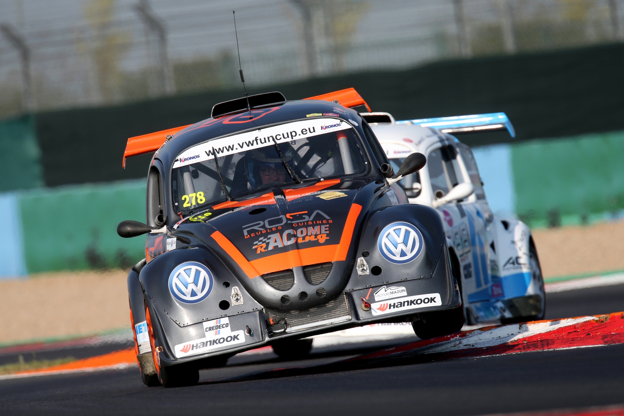 image 2 - Estelle Nava (Acome Racing): « Une histoire de famille… et d’amitié ! »