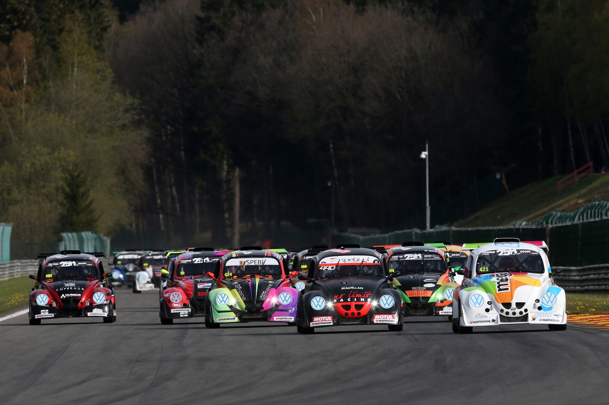 image 1 - Une couverture « TV » exceptionnelle pour les Hankook 25 Hours VW Fun Cup !