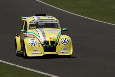 Screenshot_vw_beetle_fun_cup_lilski_watkins_glen_24-12-120-23-9-43.jpg